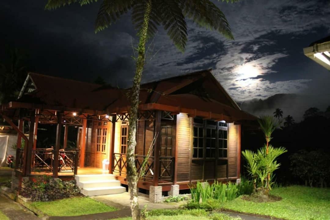 Highland Resort & Nature Tours Tomohon Zewnętrze zdjęcie